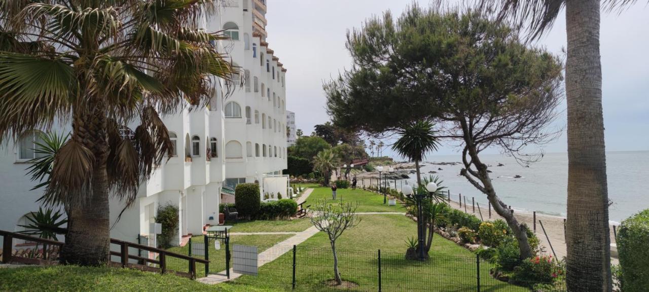 Aguamarina A3 Vistas Al Mar Primera Linea De Playa Lägenhet Mijas Costa Exteriör bild